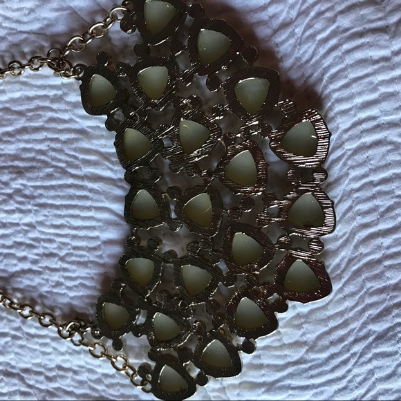 💐3 for $20💐 Necklace & bracelet - Picture 5 of 5